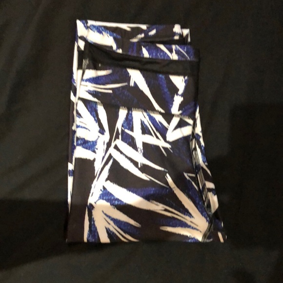 Fabletics Leggings - Picture 2 of 7